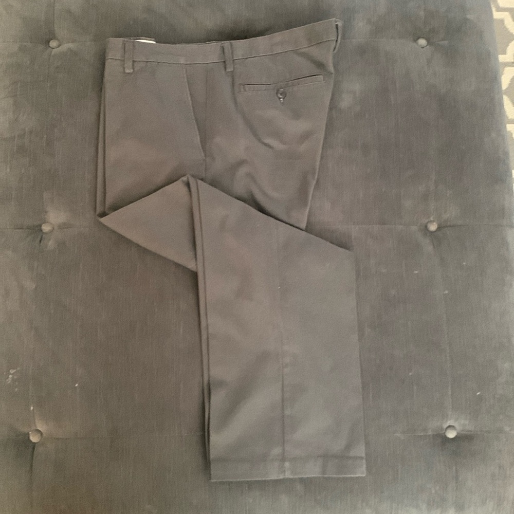 Gently used Old Navy “Classic Straight” pant Waist 42 Length 32